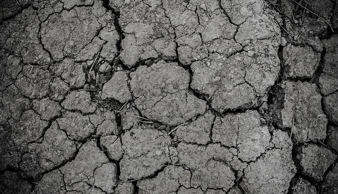 Etude de sol obligatoire pour les zones d’exposition au risque de retrait et gonflement des sols argileux : entrée en vigueur